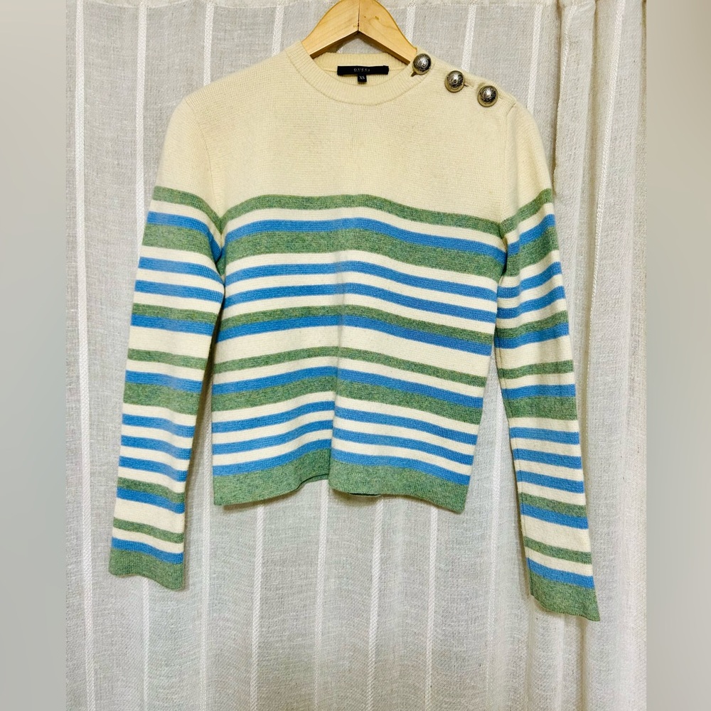 Authentic Gucci cashmere sweater. Made in Italy. Size xs.
